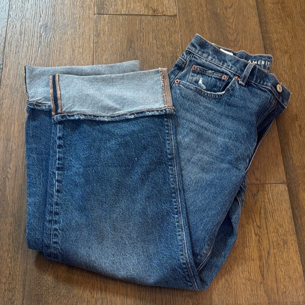 Women’s American eagle jeans